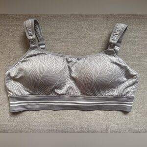 Momcozy Pumping and Nursing Bra